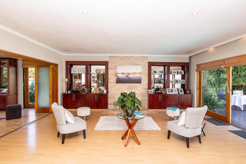 3 Bedroom Property for Sale in Constantia Western Cape